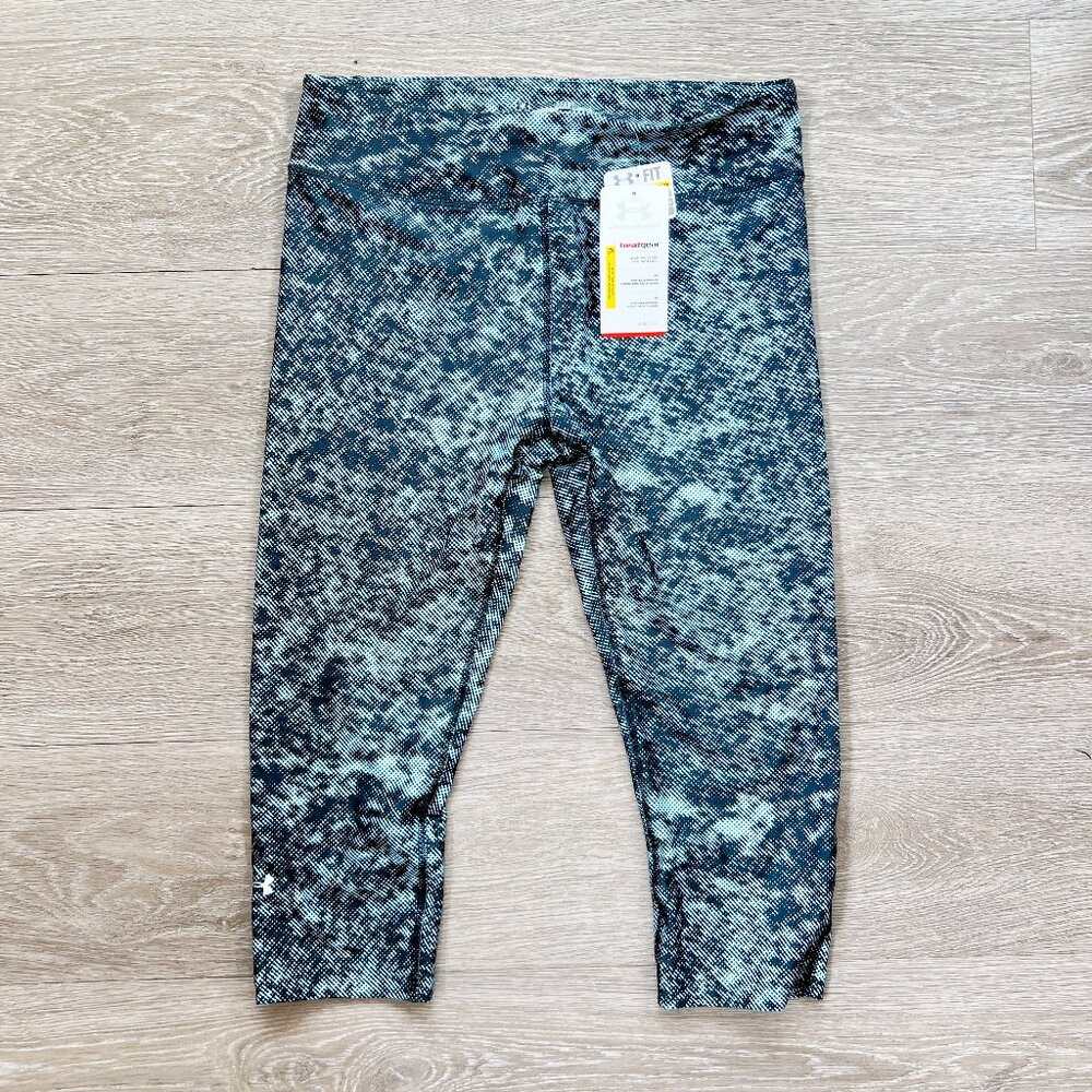 NWT Under Armour Heat Gear Cropped Compression Leggings, Large